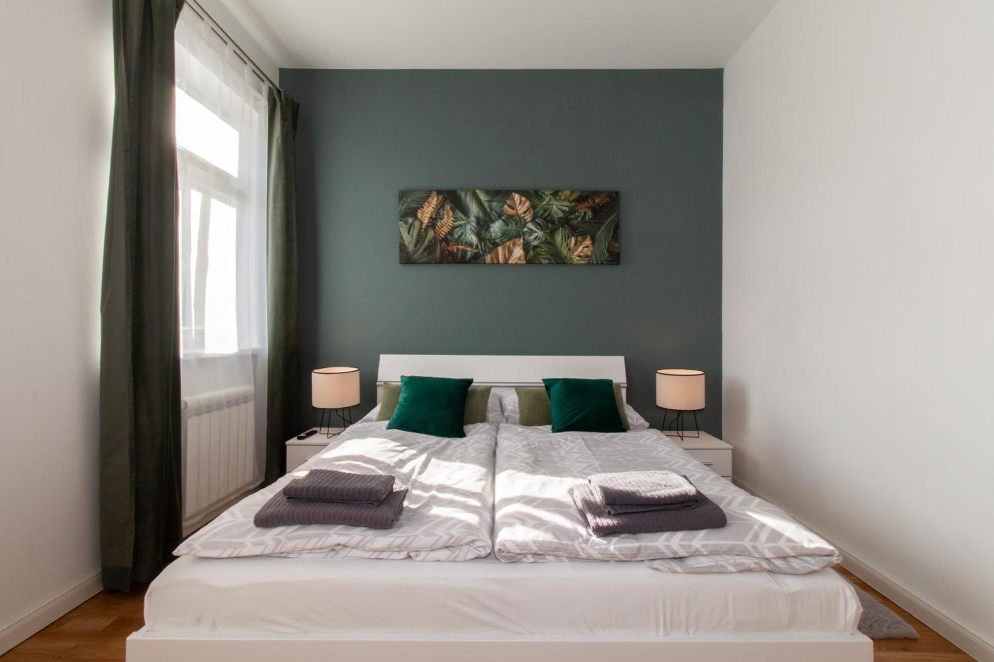פראג Washingtonova Cr Apartments מראה חיצוני תמונה