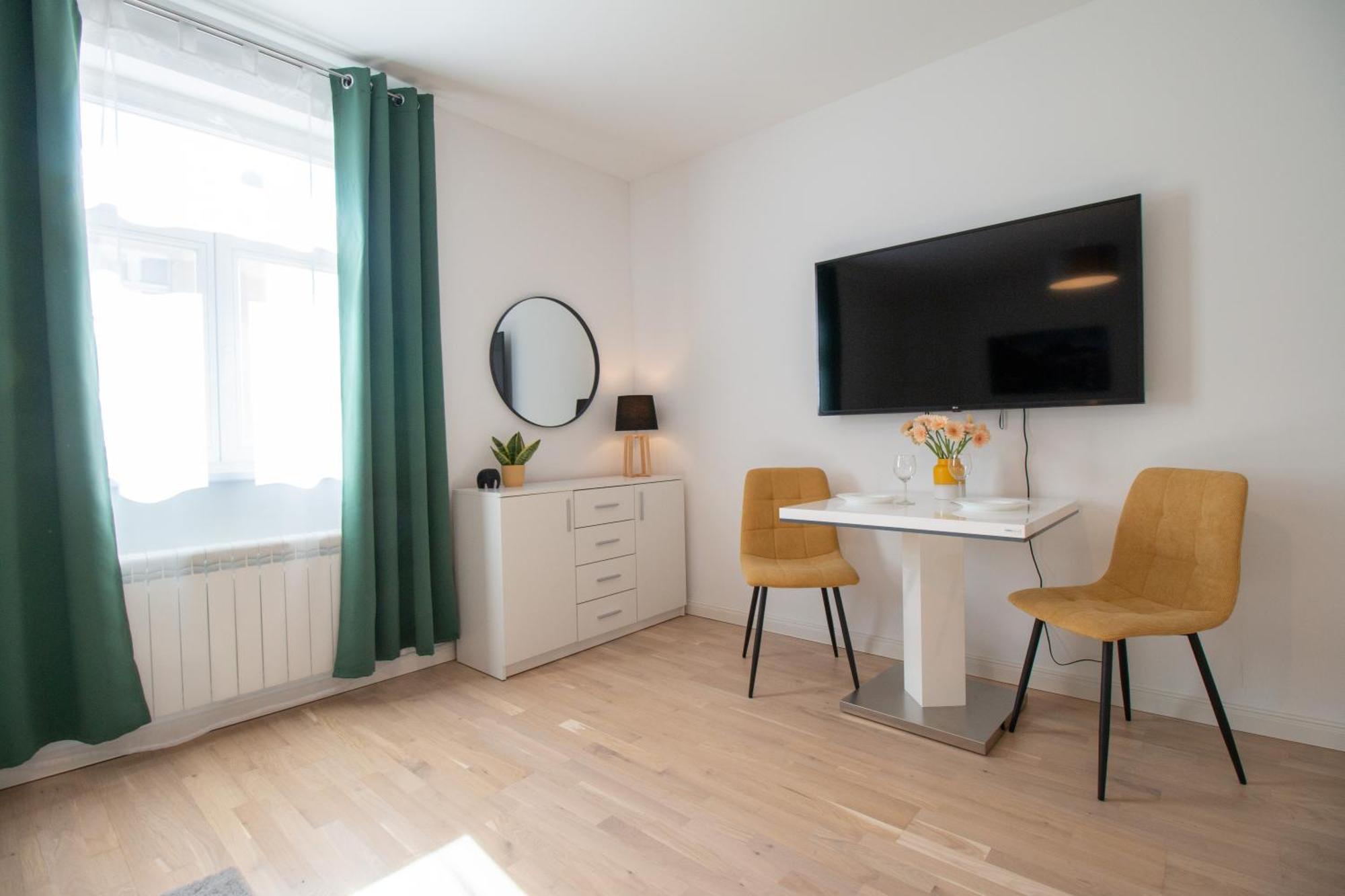 פראג Washingtonova Cr Apartments מראה חיצוני תמונה